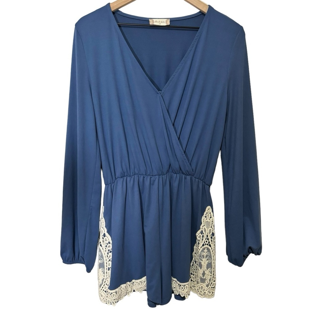 Altar'd State V-Neck Shorts Romper Bohemian Crochet Cottage Core Women’s Medium